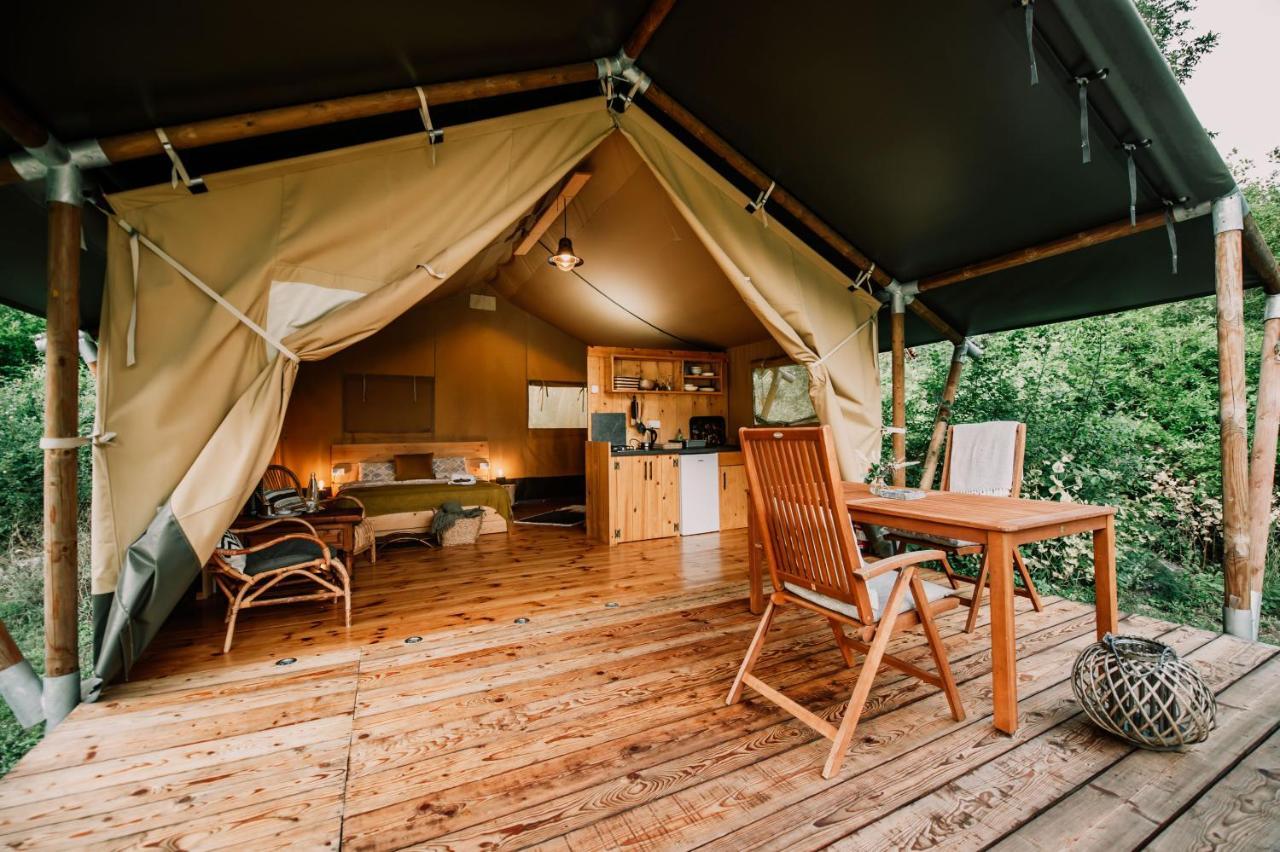 Отель Hoopoe Glamping Вирпазар Экстерьер фото