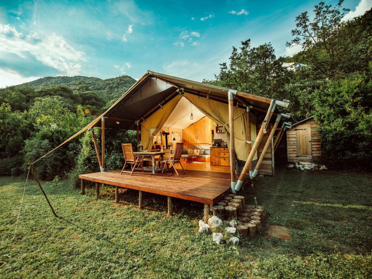 Отель Hoopoe Glamping Вирпазар Экстерьер фото