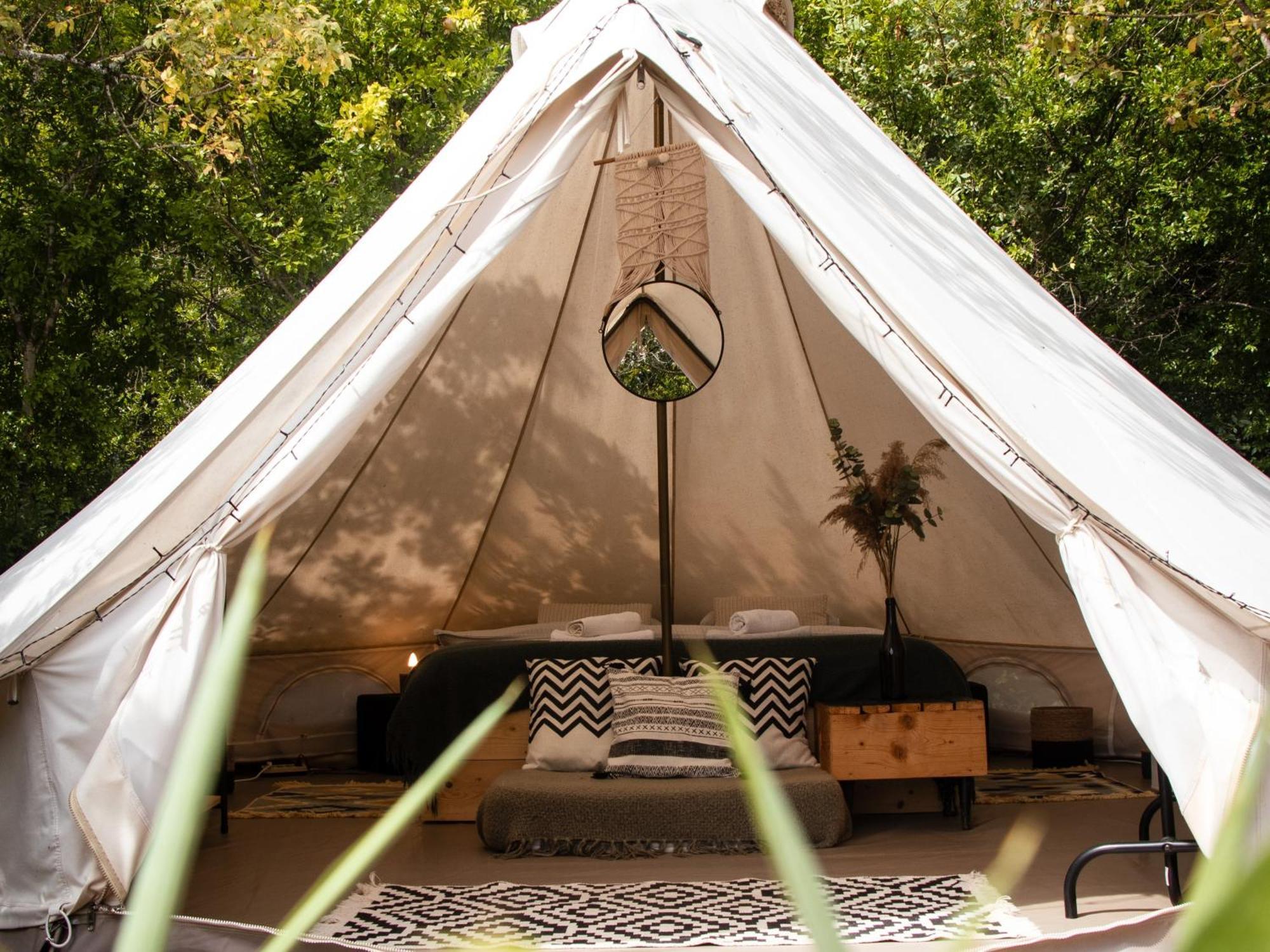 Отель Hoopoe Glamping Вирпазар Экстерьер фото