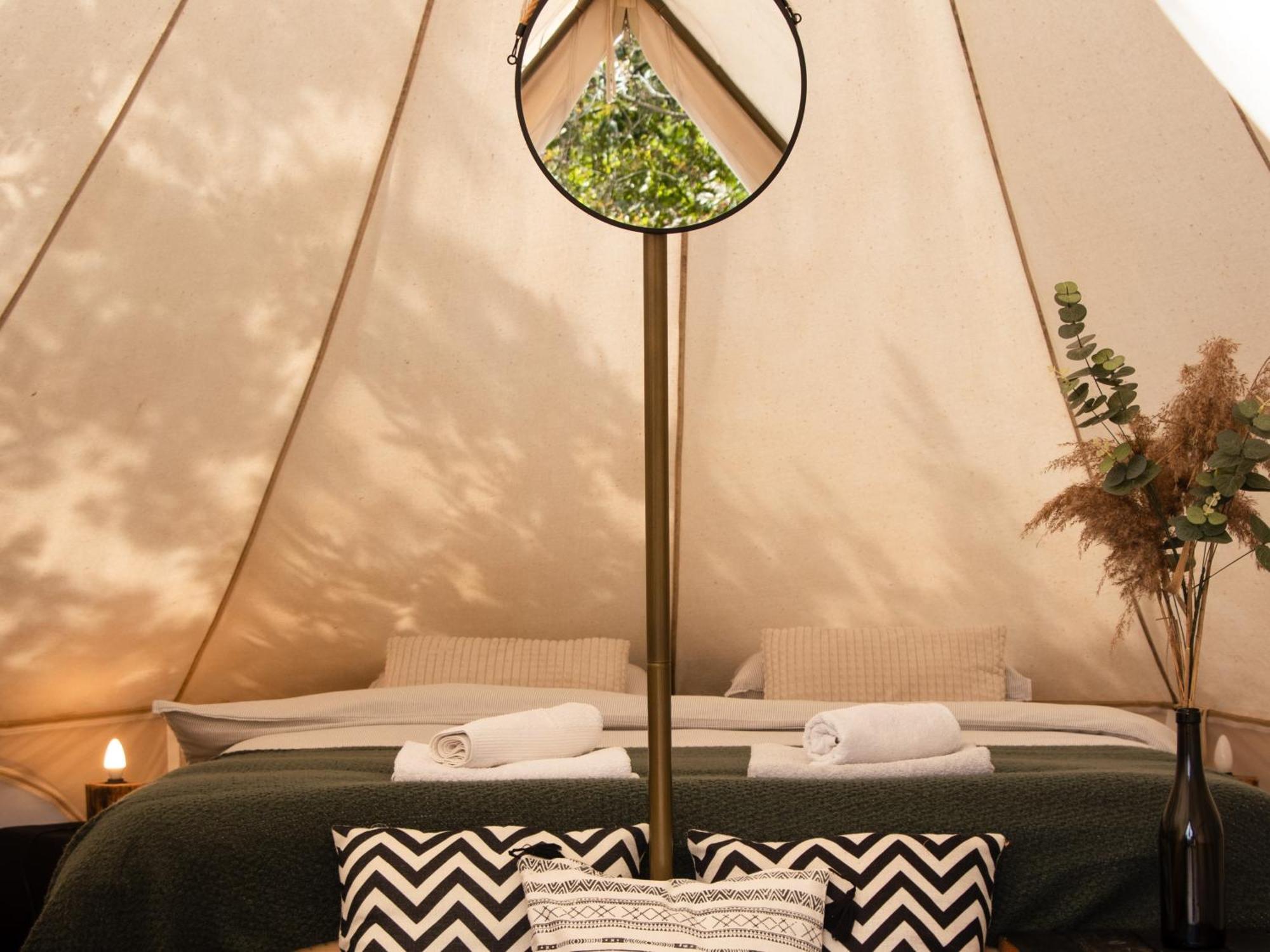 Отель Hoopoe Glamping Вирпазар Экстерьер фото