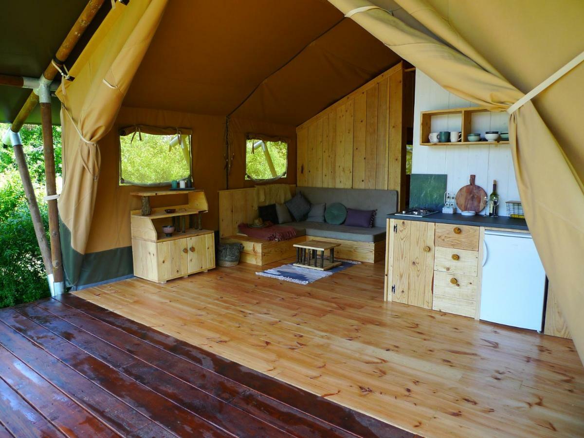 Отель Hoopoe Glamping Вирпазар Экстерьер фото
