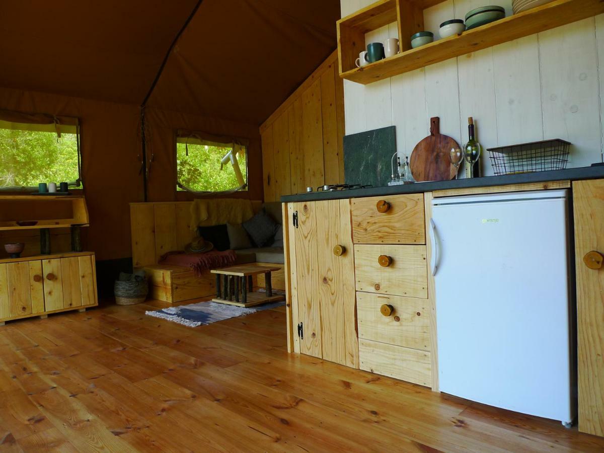 Отель Hoopoe Glamping Вирпазар Экстерьер фото