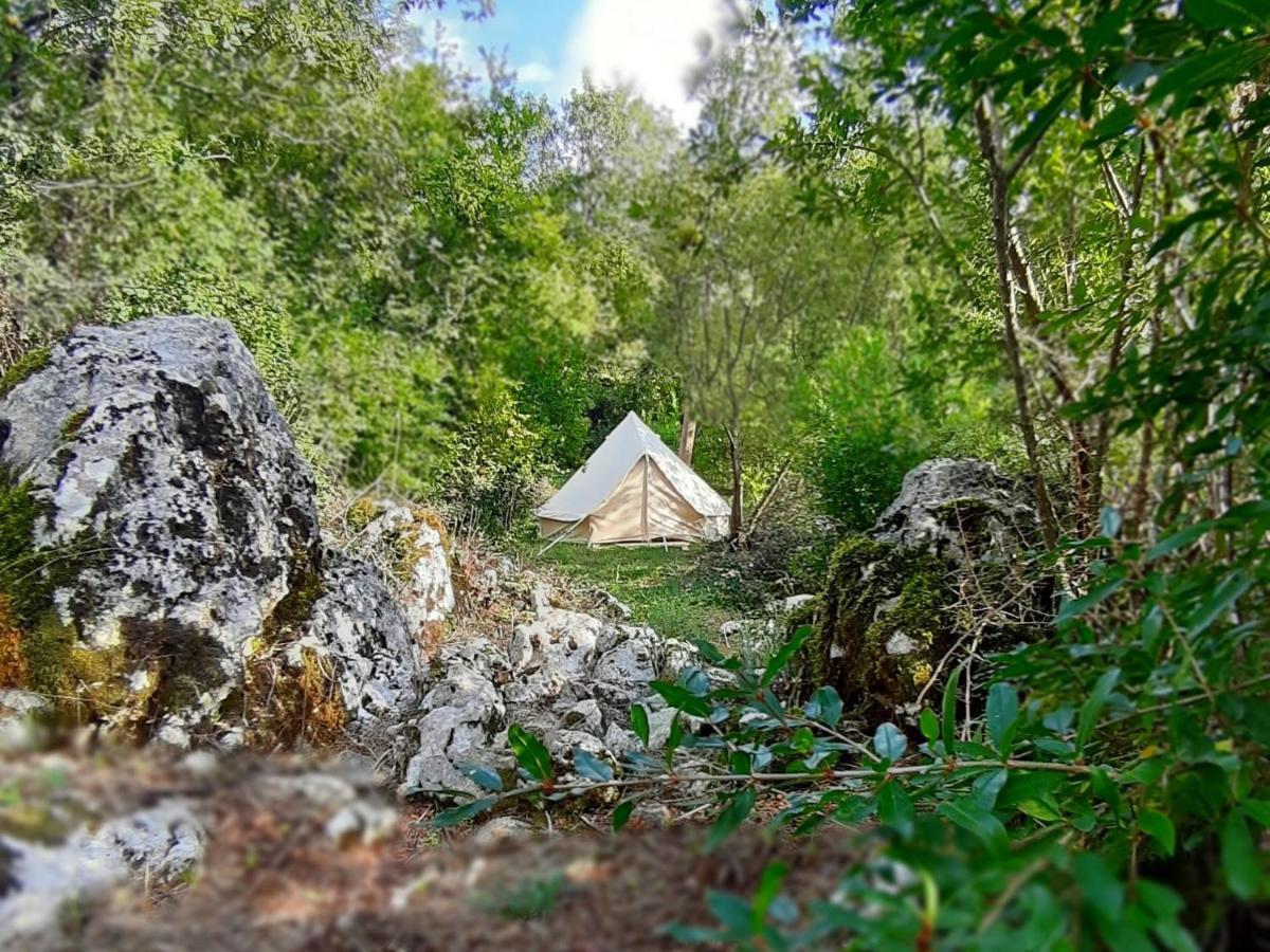 Отель Hoopoe Glamping Вирпазар Экстерьер фото